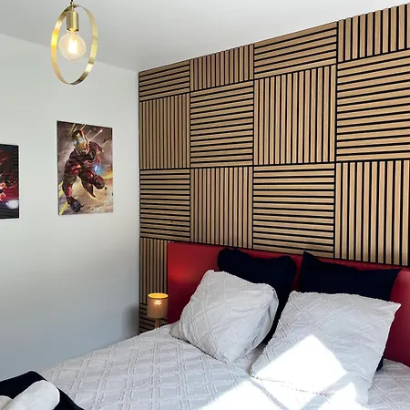 Le Repaire Des Supers Heros *